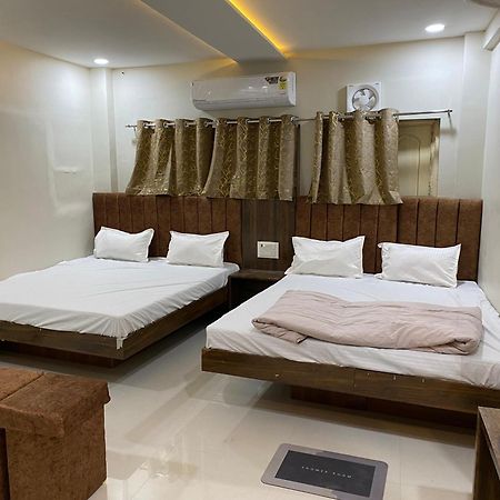 Hotel Super Palace Ujjain Luaran gambar
