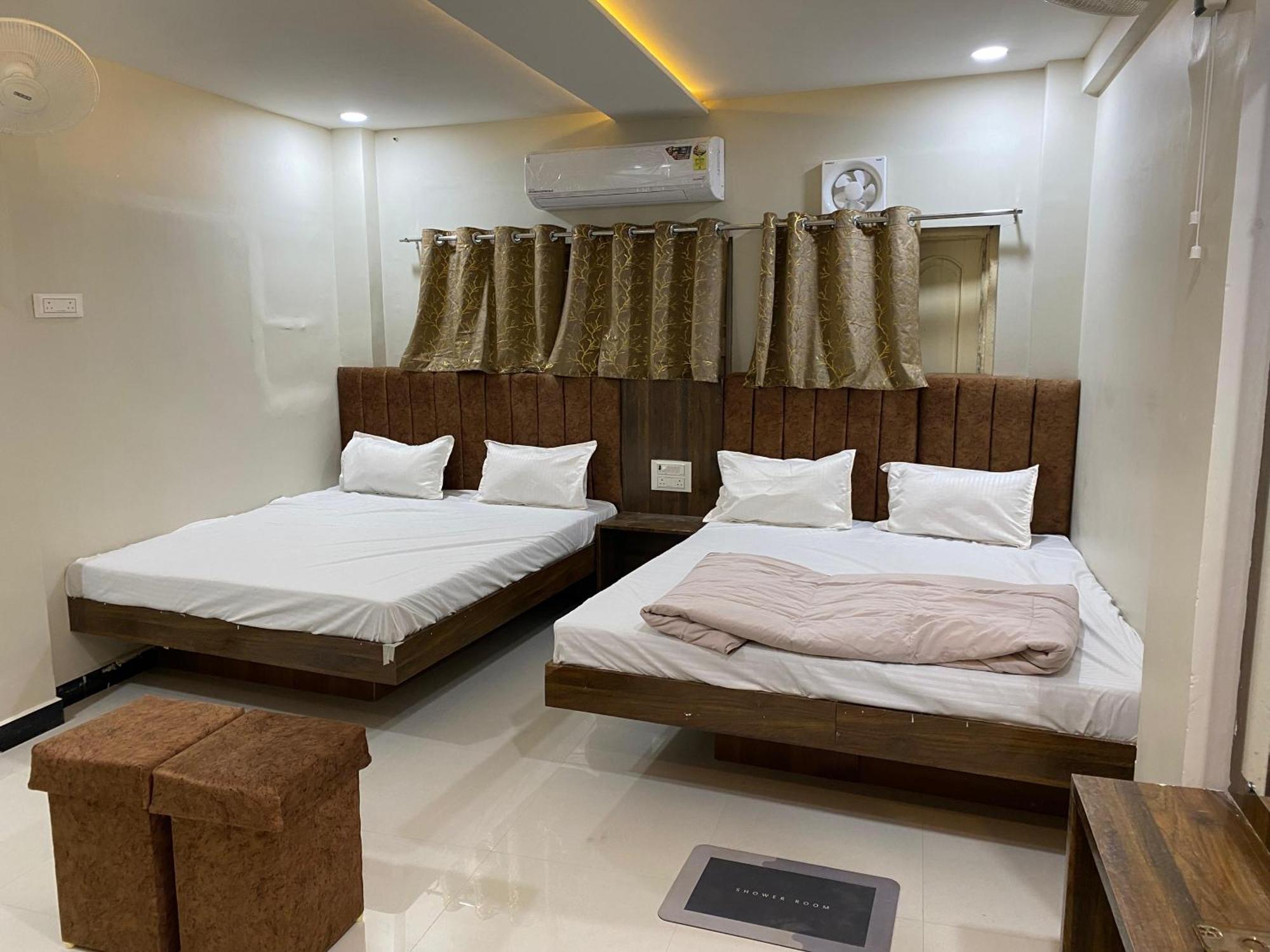 Hotel Super Palace Ujjain Luaran gambar
