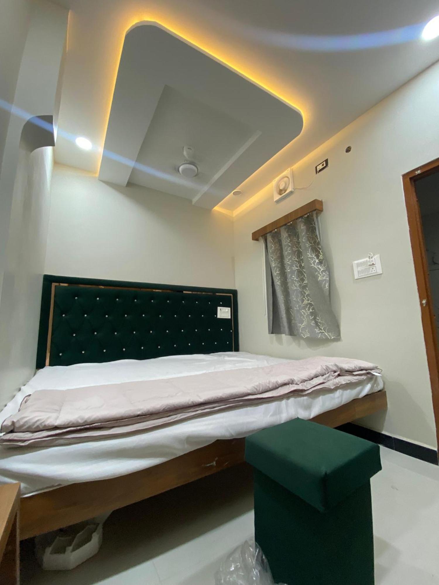 Hotel Super Palace Ujjain Luaran gambar